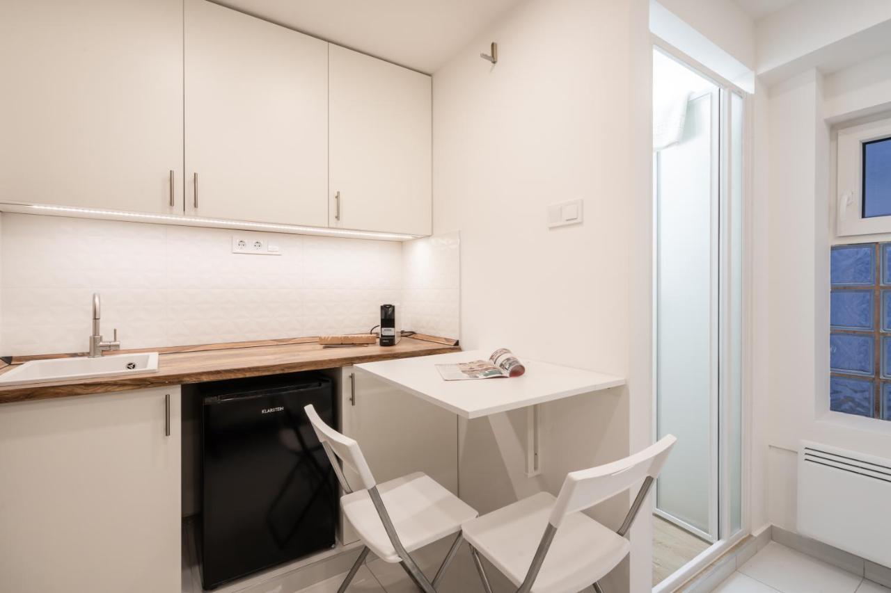 Studio Apollo Budapest Exteriör bild